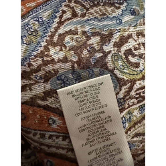 Simply Noelle S/M 8-10 Blouse Flowy bottom, button accents long sleeve Paisley - Picture 5 of 12